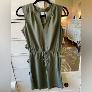 Olive green GAP dress. Size XS, brand new with tags still on.